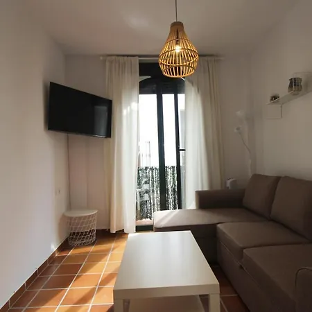 Chalet White Typical House In The Heart Of Nerja
